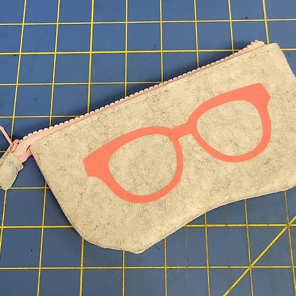 Gray Woolish Glasses Zipper Case Pink